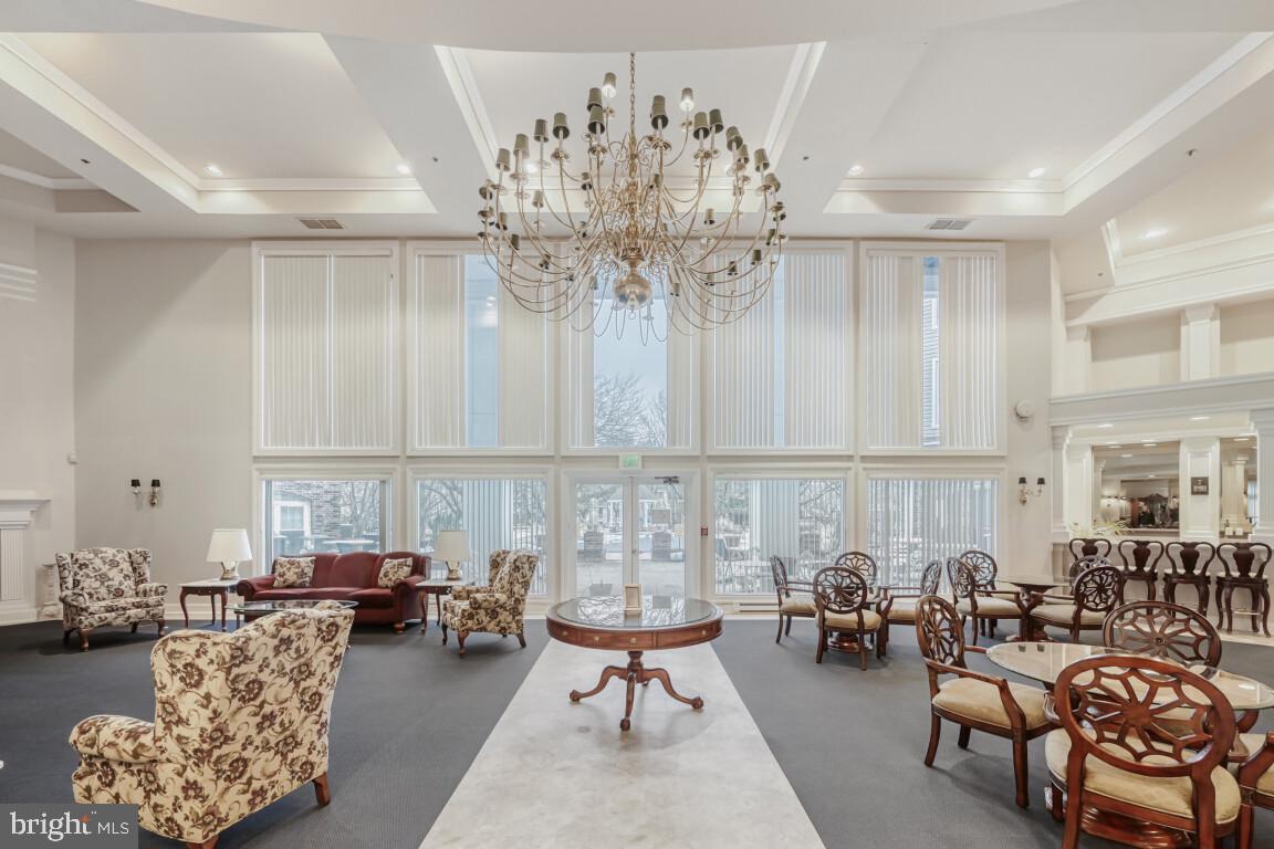 ENGLISH COUNTRY MANOR - Residential