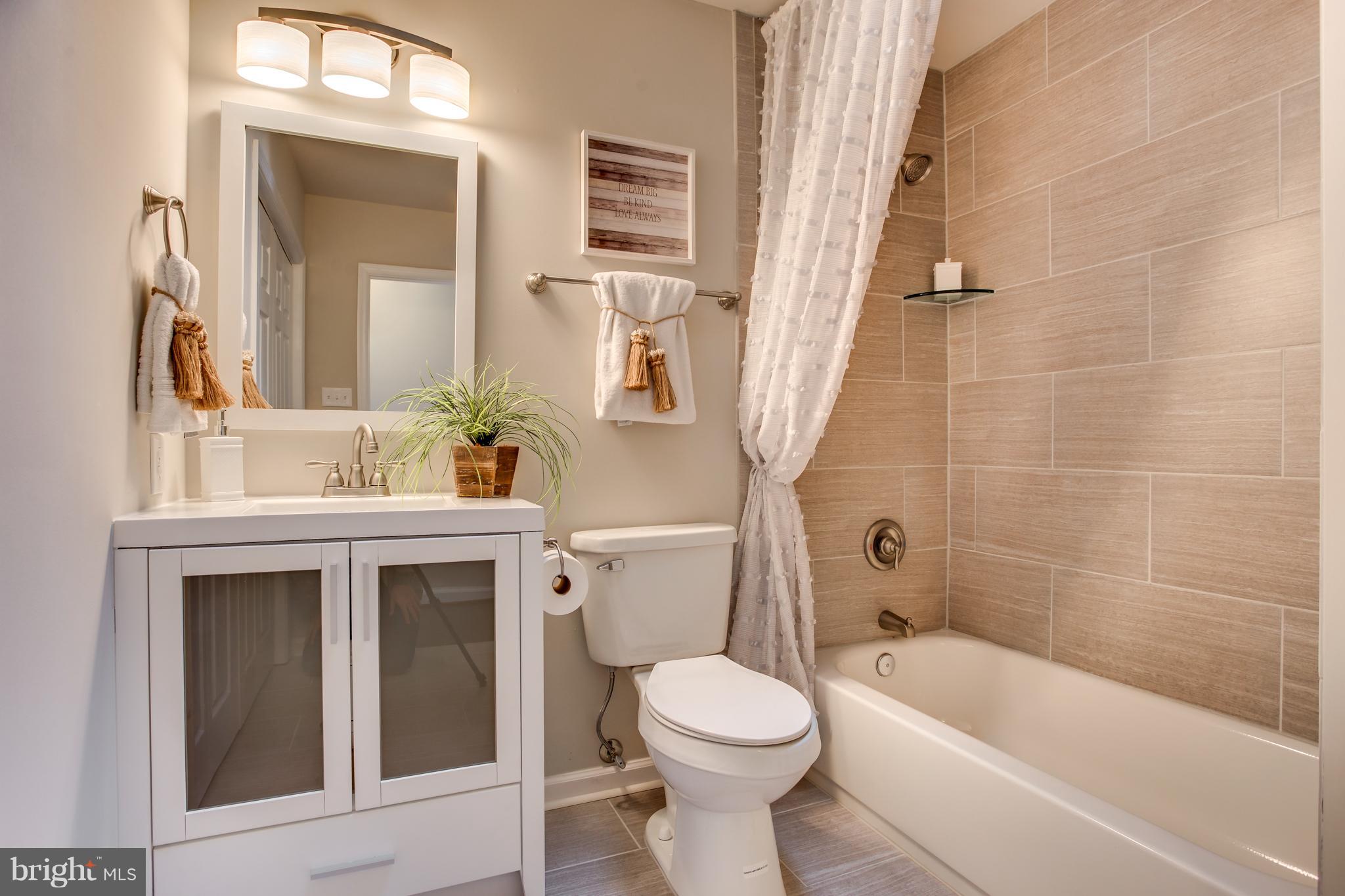 WALNUT RIDGE - Residential