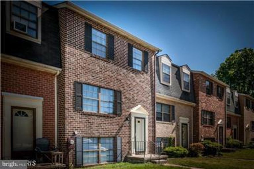 Beautiful 4 Beds with 2 Full Baths and 1 Half Baths. Wonderful Gourmet Kitchen!  The neighborhood are quiet.  The shopping center are nearby.  Very convenient  transpotation with Rt 70, 695, 95, 40