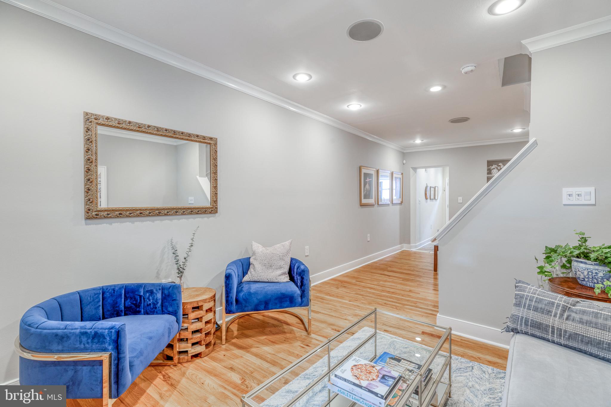 QUEEN VILLAGE - Residential Lease