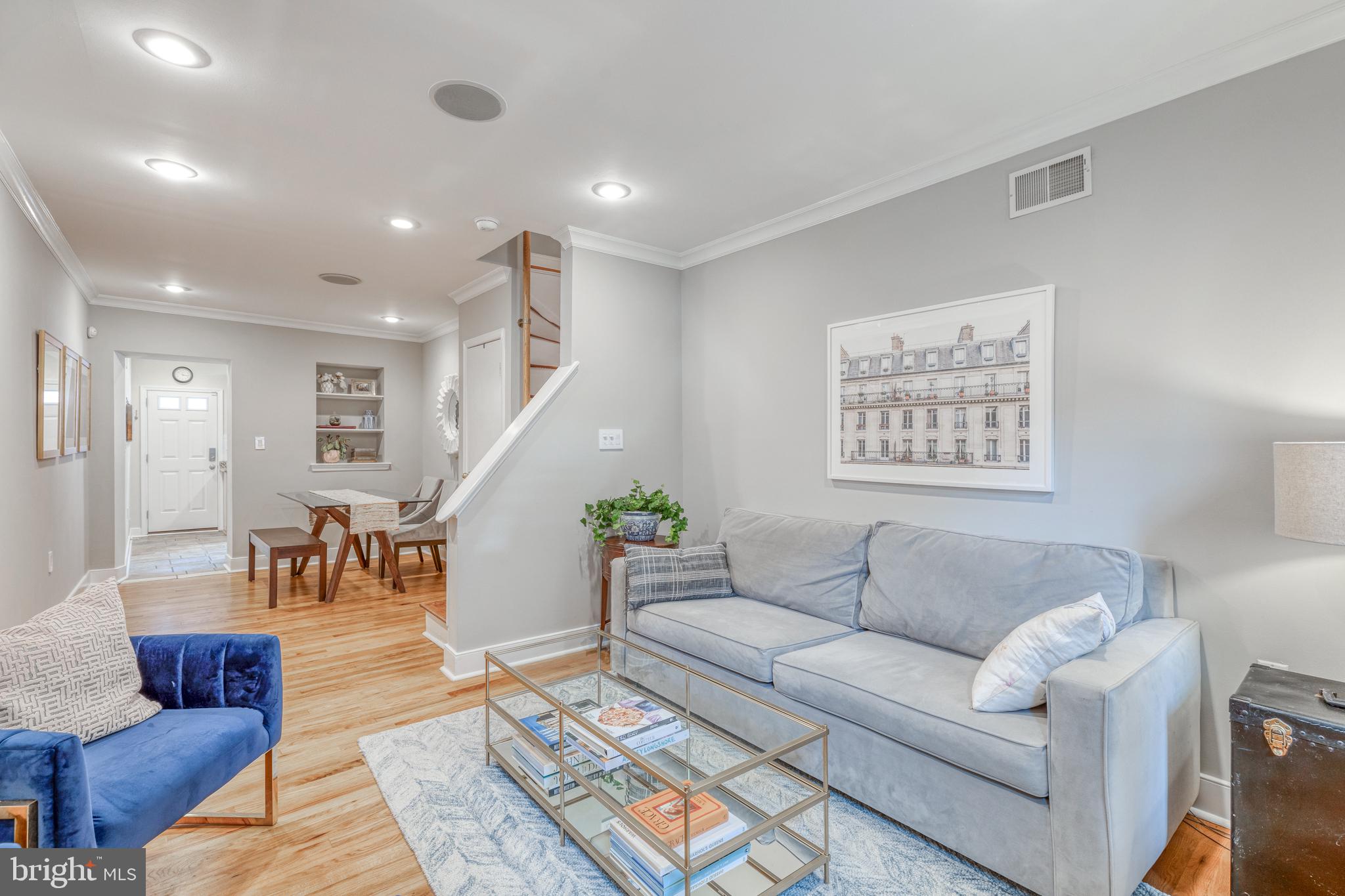 QUEEN VILLAGE - Residential Lease