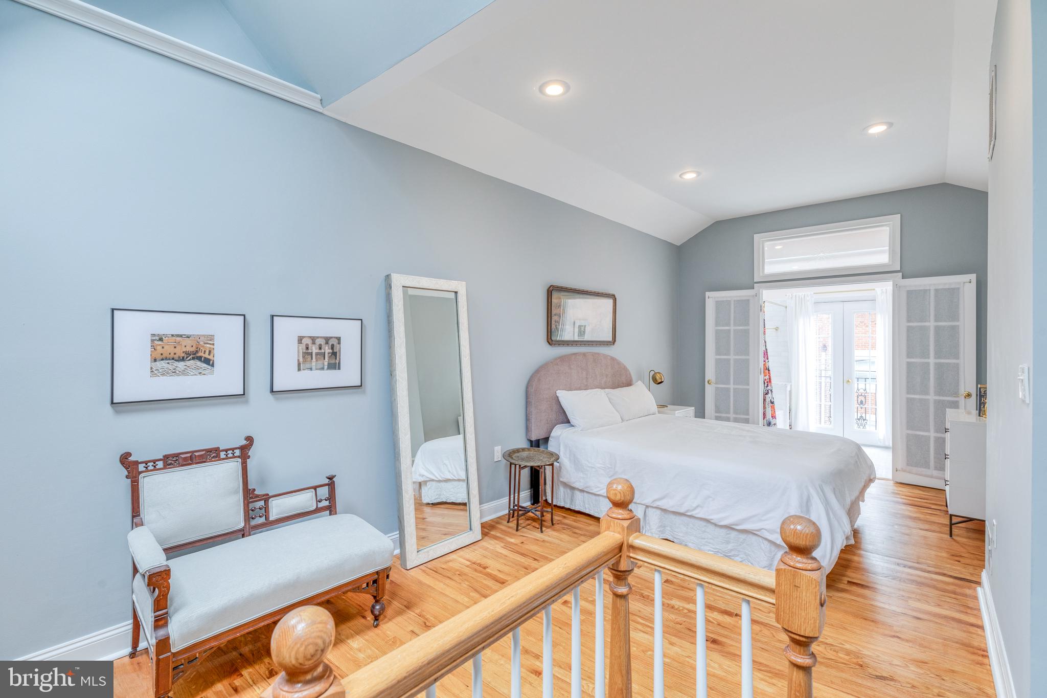 QUEEN VILLAGE - Residential Lease