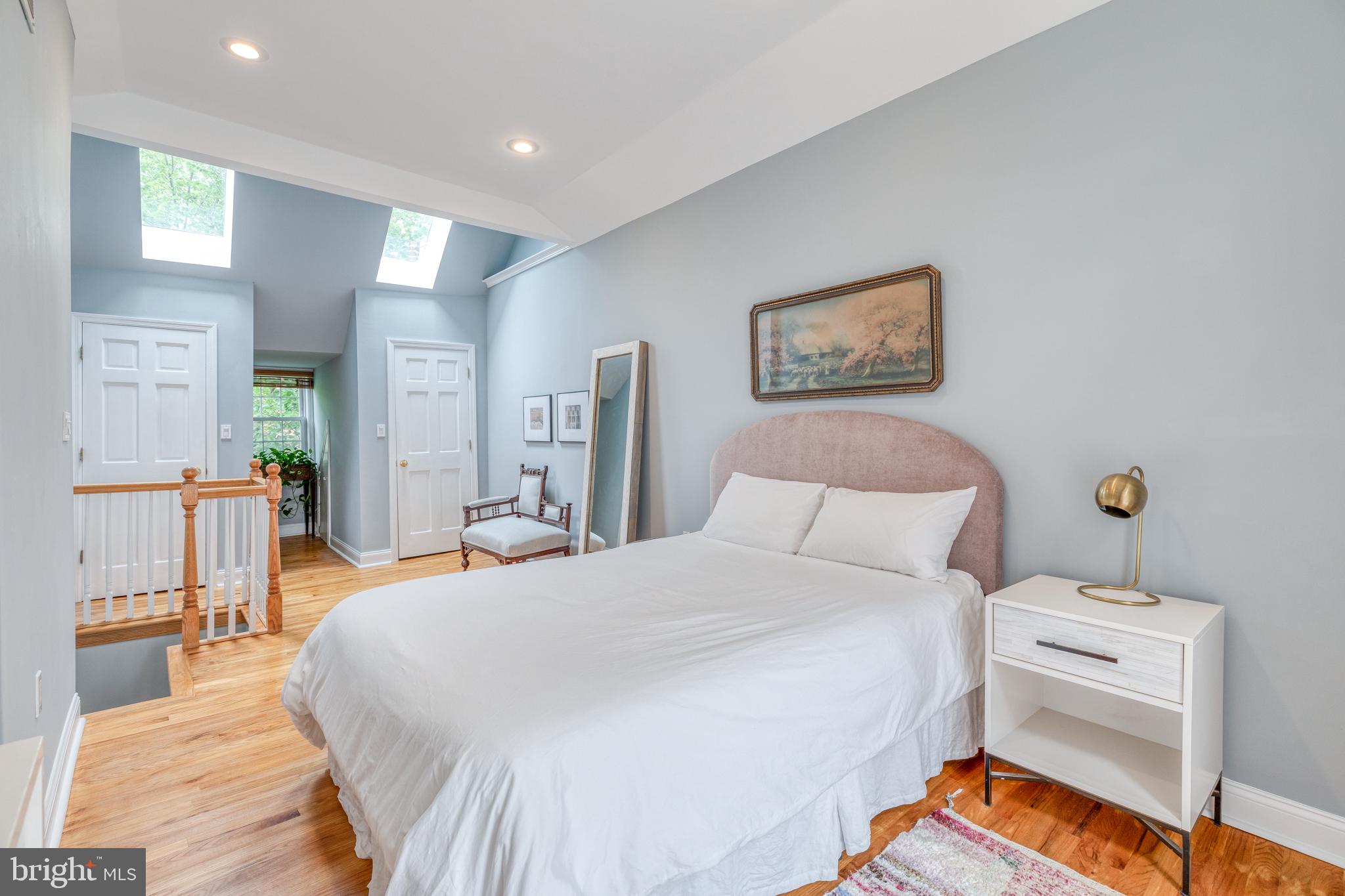 QUEEN VILLAGE - Residential Lease