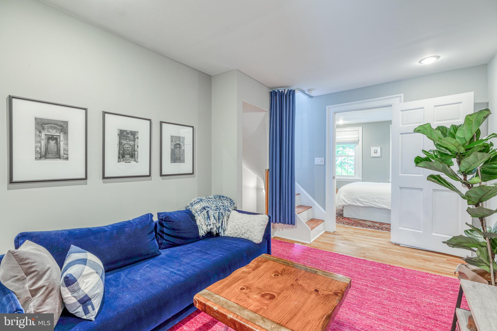 QUEEN VILLAGE - Residential Lease