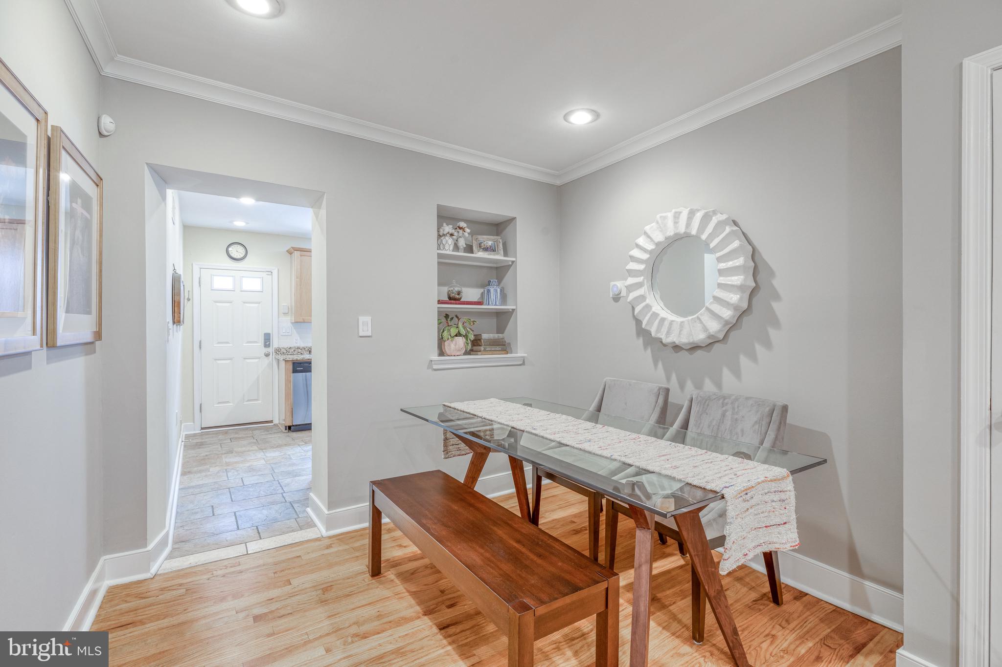 QUEEN VILLAGE - Residential Lease