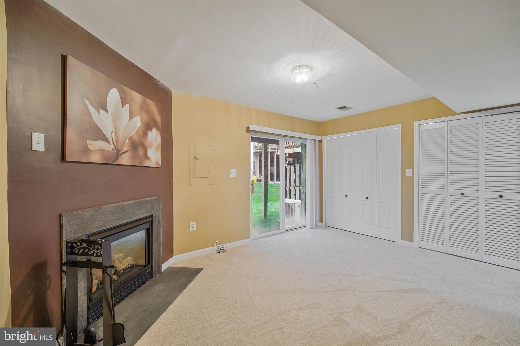 9617 WOODYARD CIRCLE