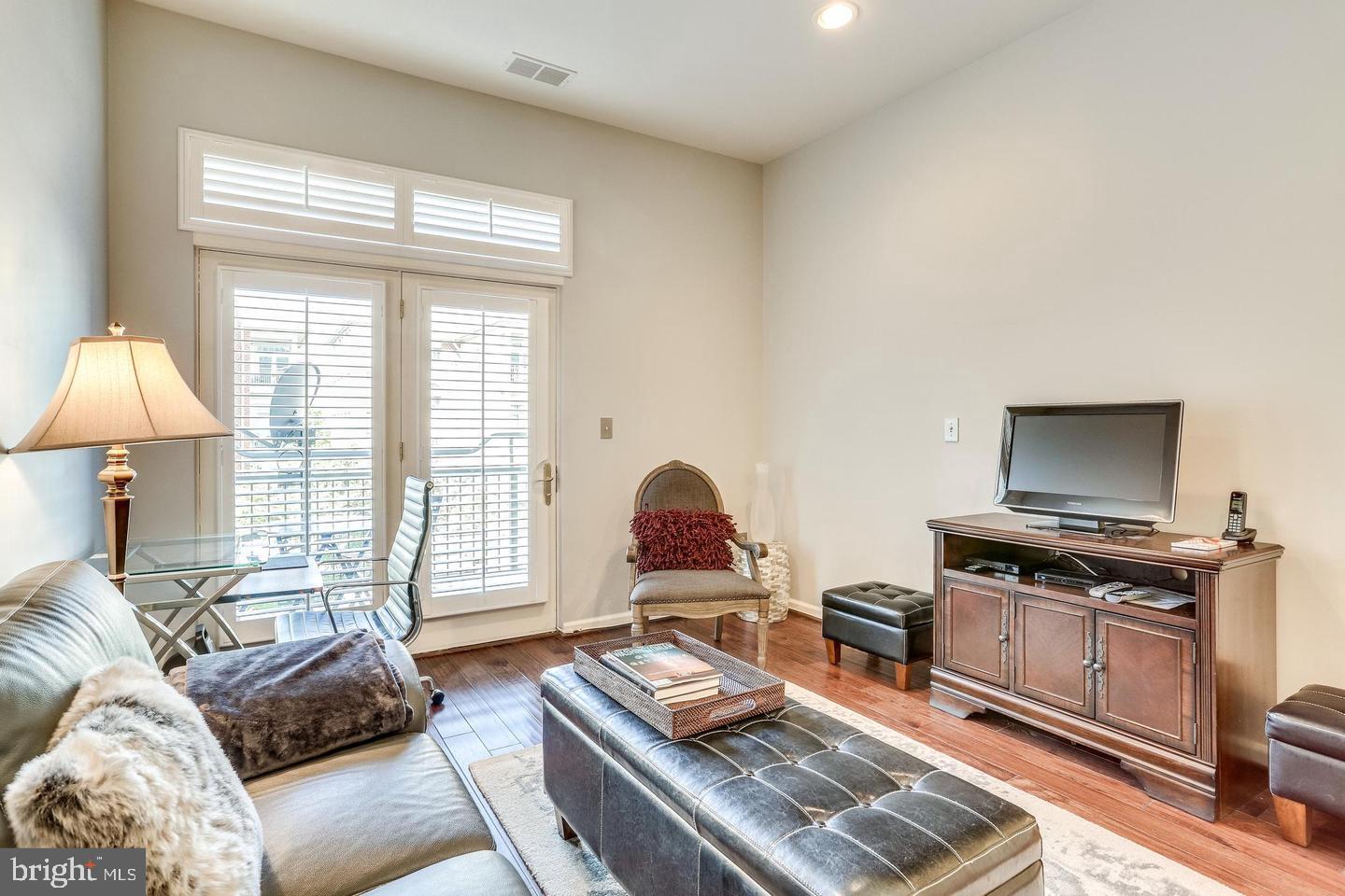 THE ROYALTON - Residential Lease