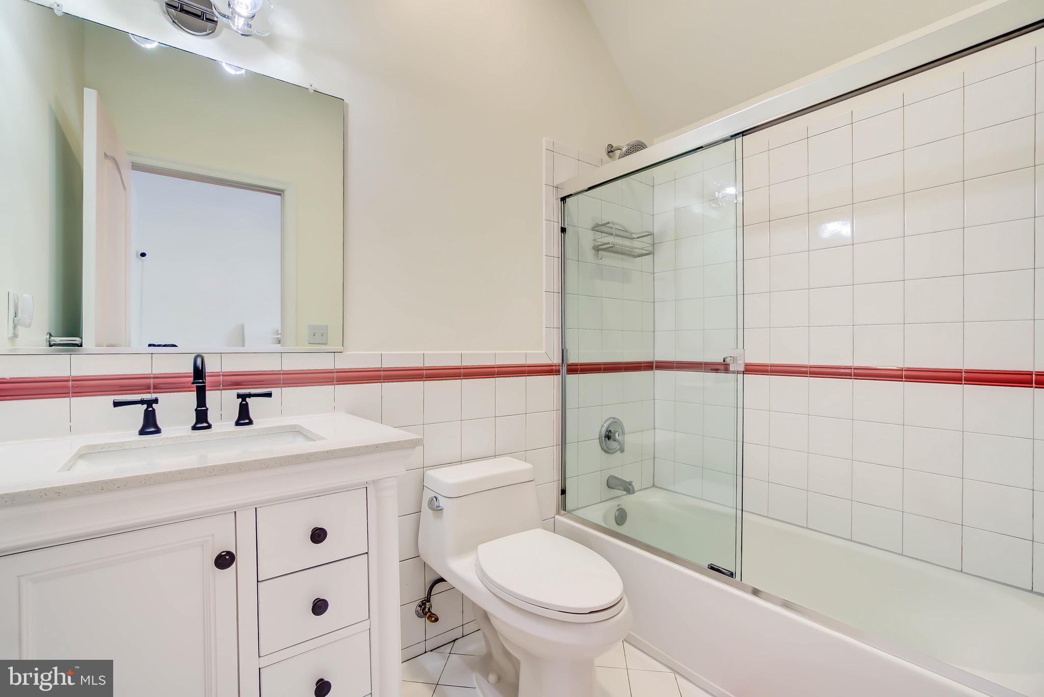 LEE RIDGE - Residential