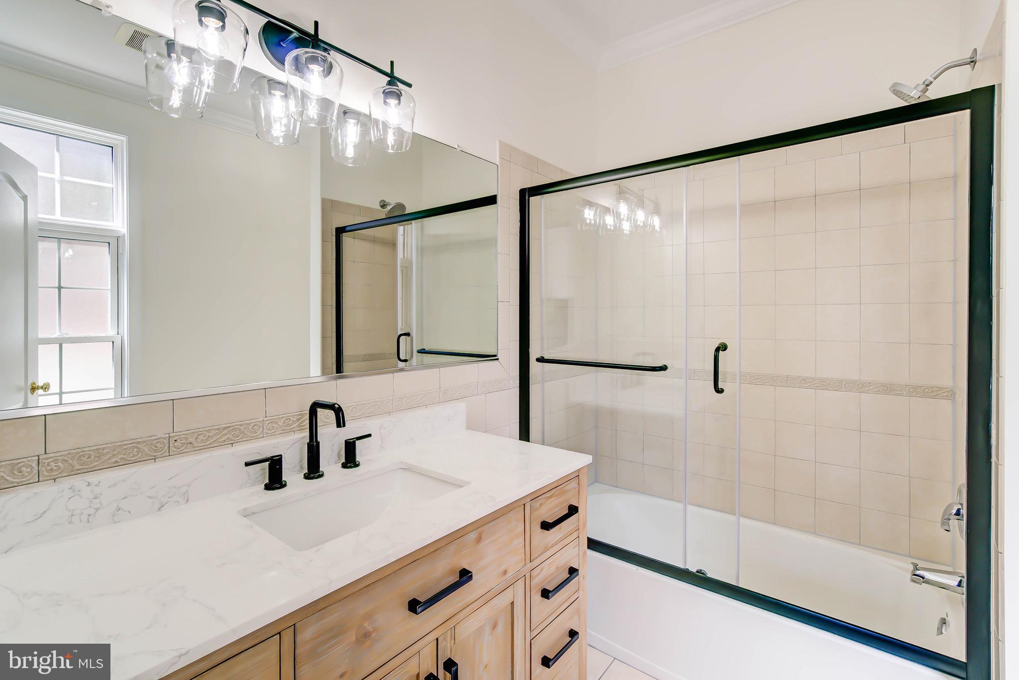 LEE RIDGE - Residential