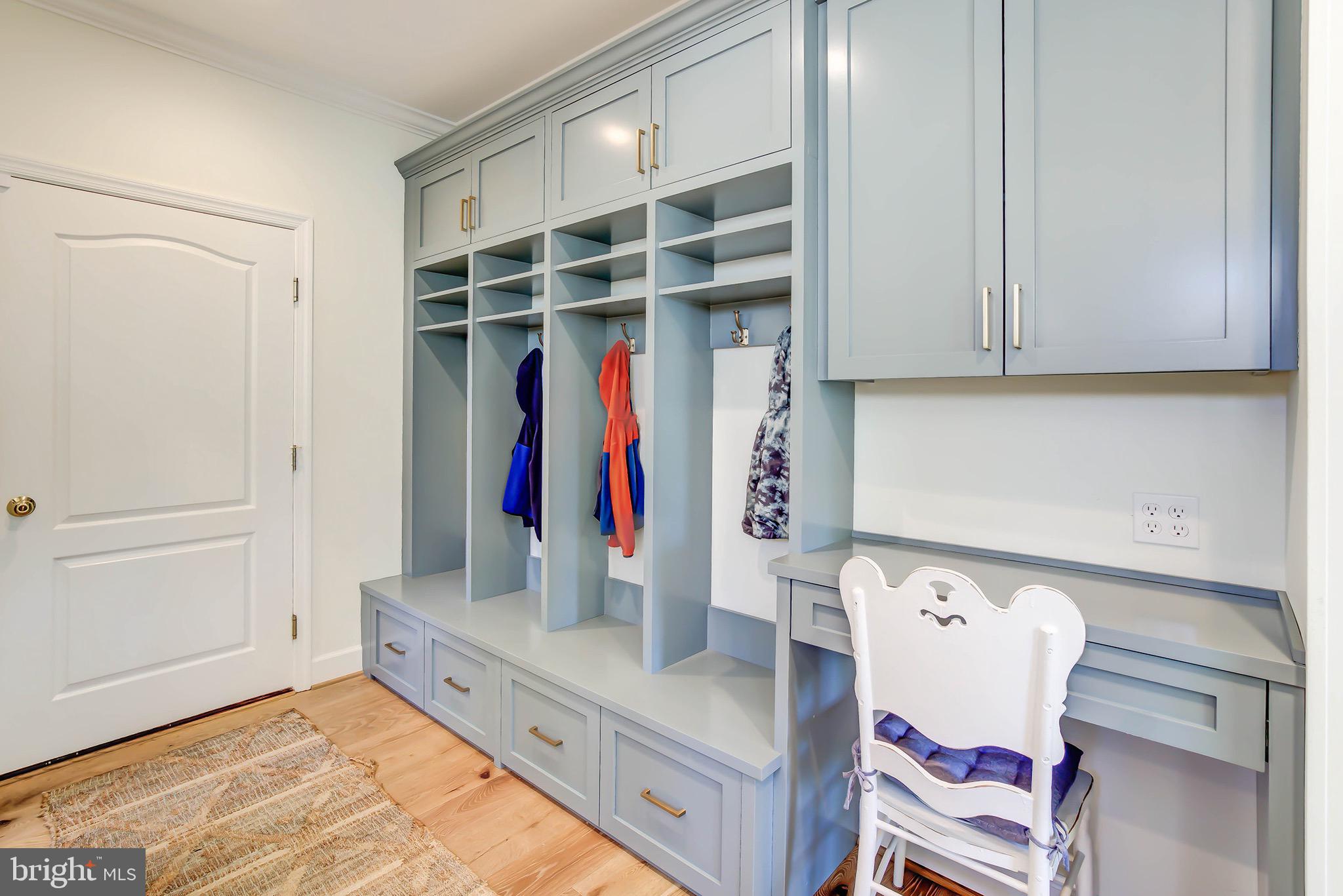 LEE RIDGE - Residential