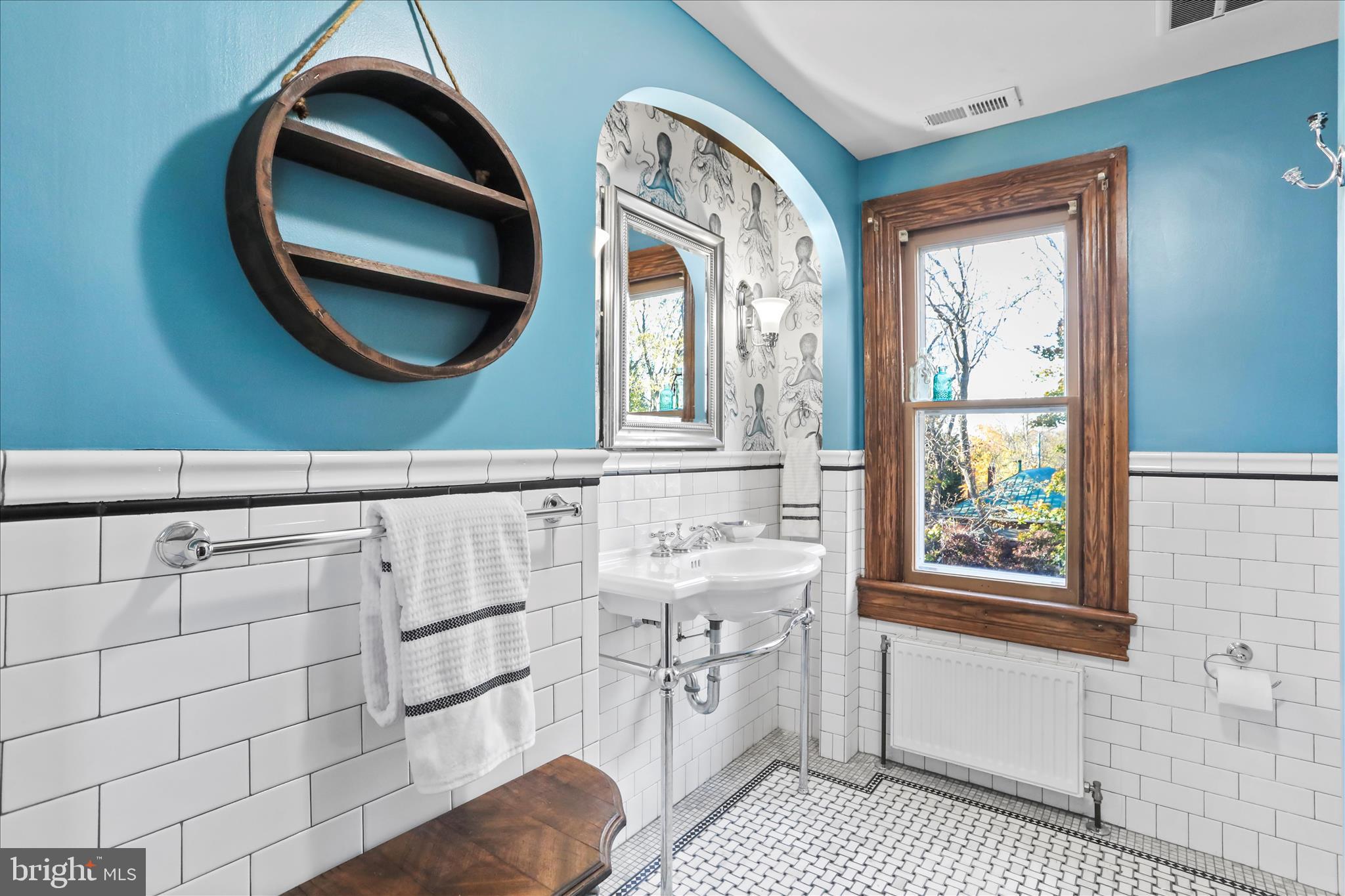 CHARLES TOWN - Residential