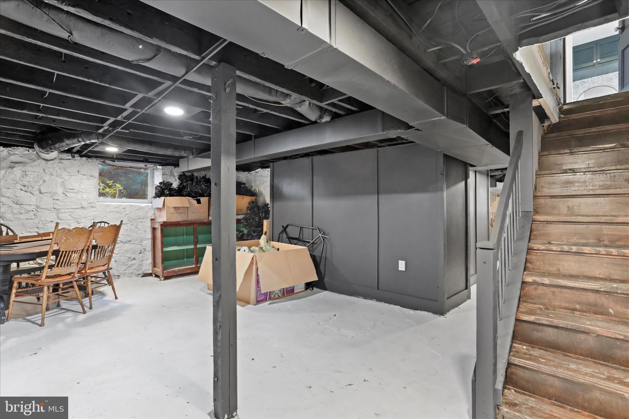 CHARLES TOWN - Residential