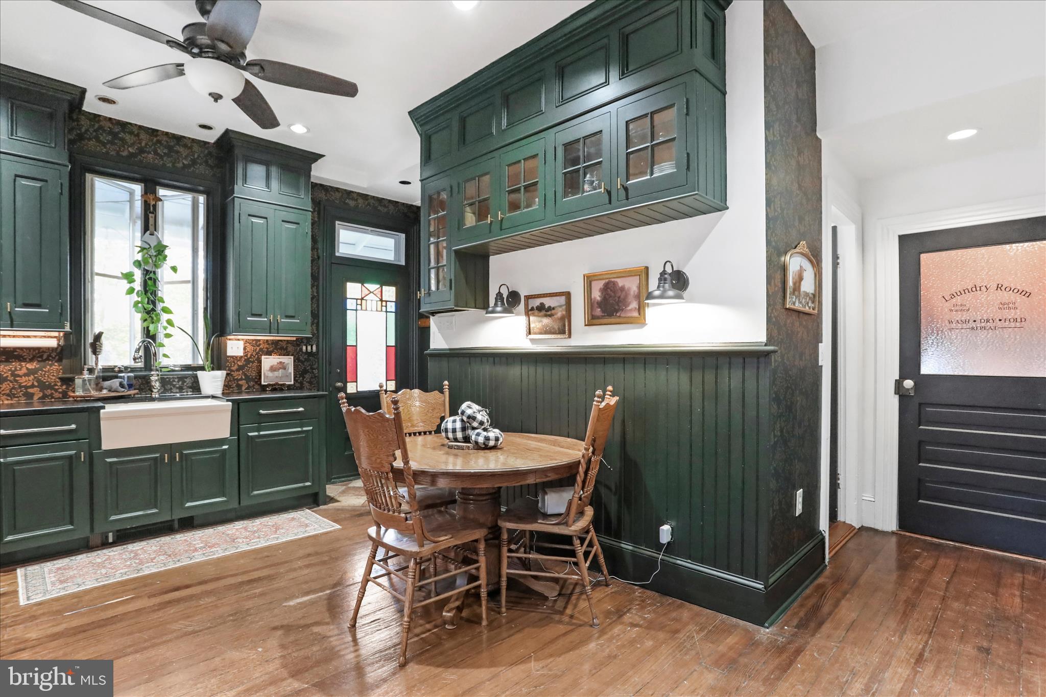 CHARLES TOWN - Residential