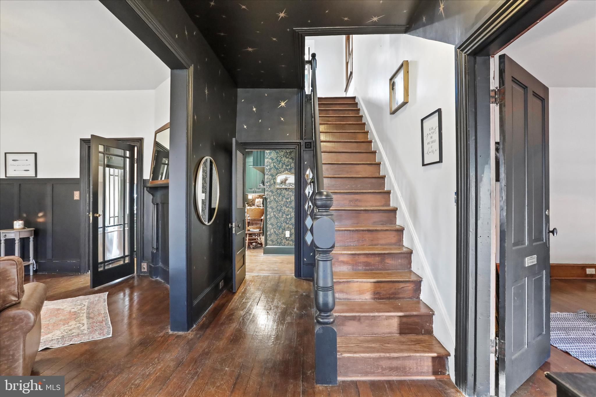 CHARLES TOWN - Residential