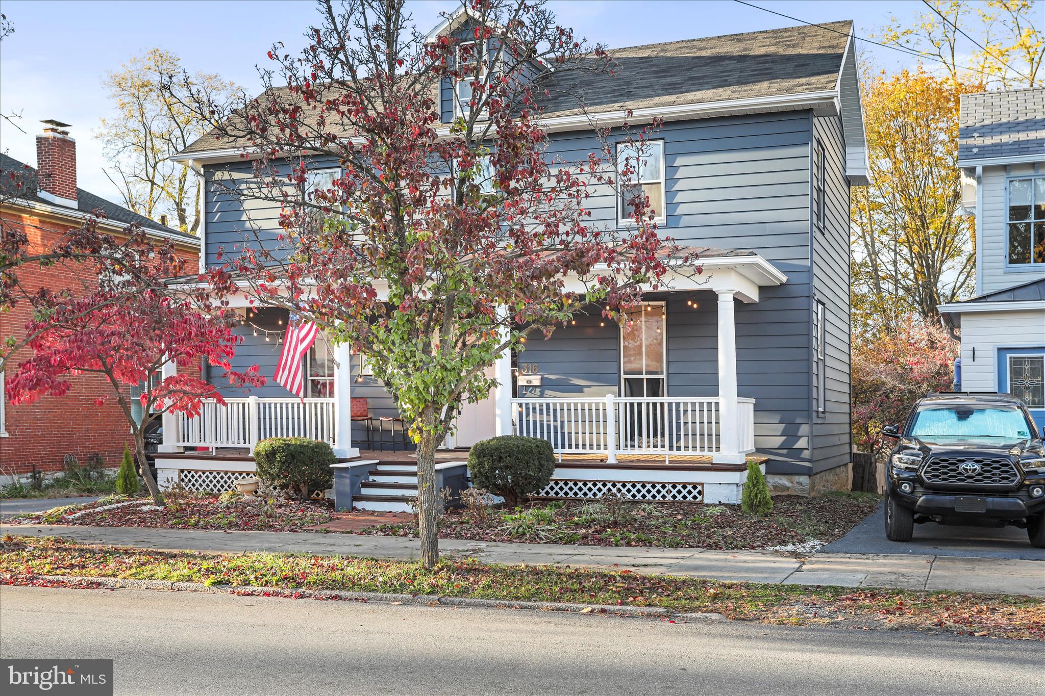 CHARLES TOWN - Residential