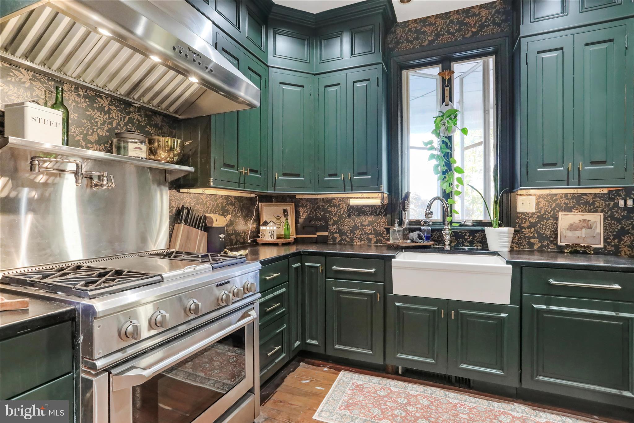 CHARLES TOWN - Residential