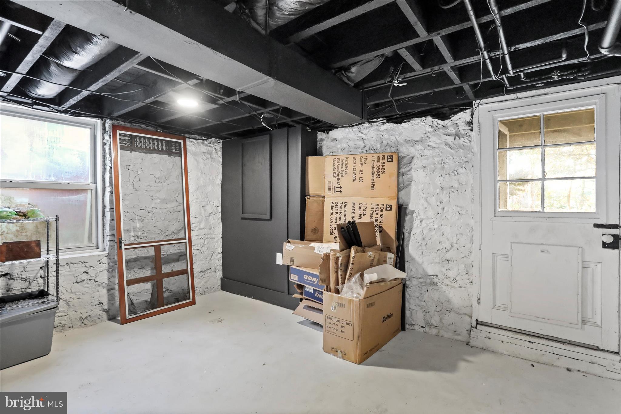 CHARLES TOWN - Residential