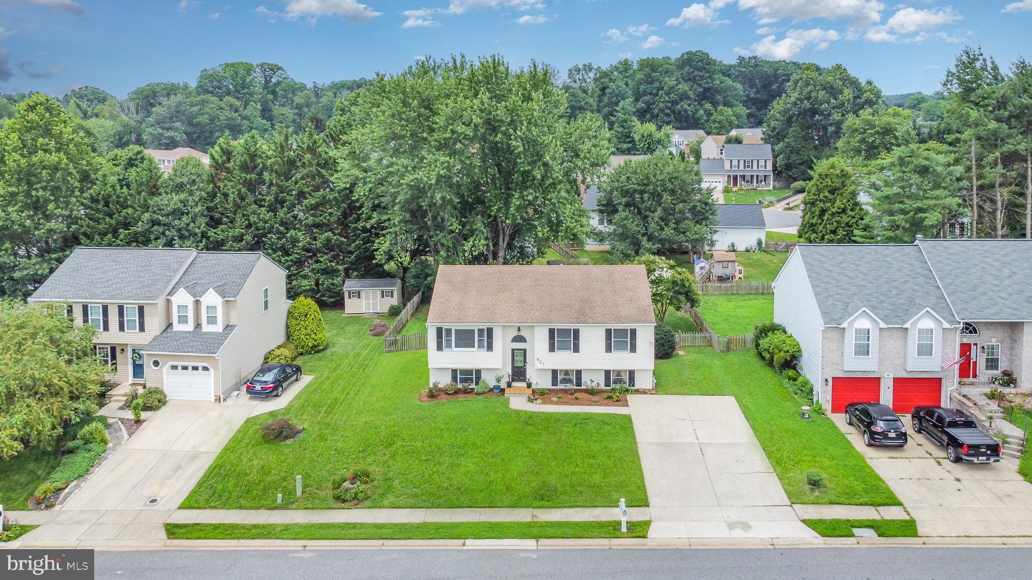 827 VAN DYKE LANE