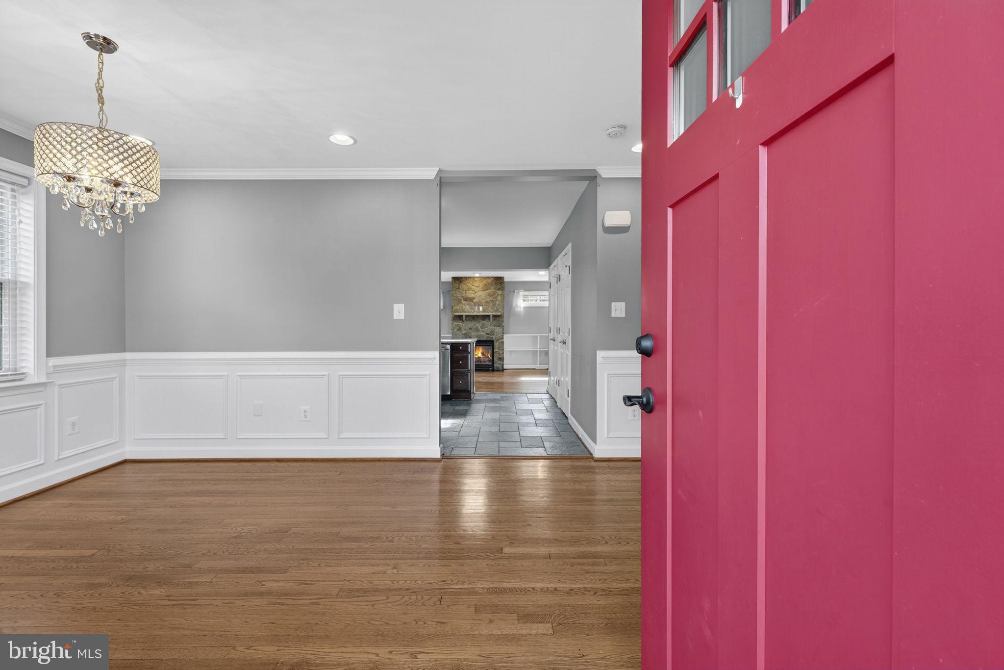 COUNTRY CLUB - Residential