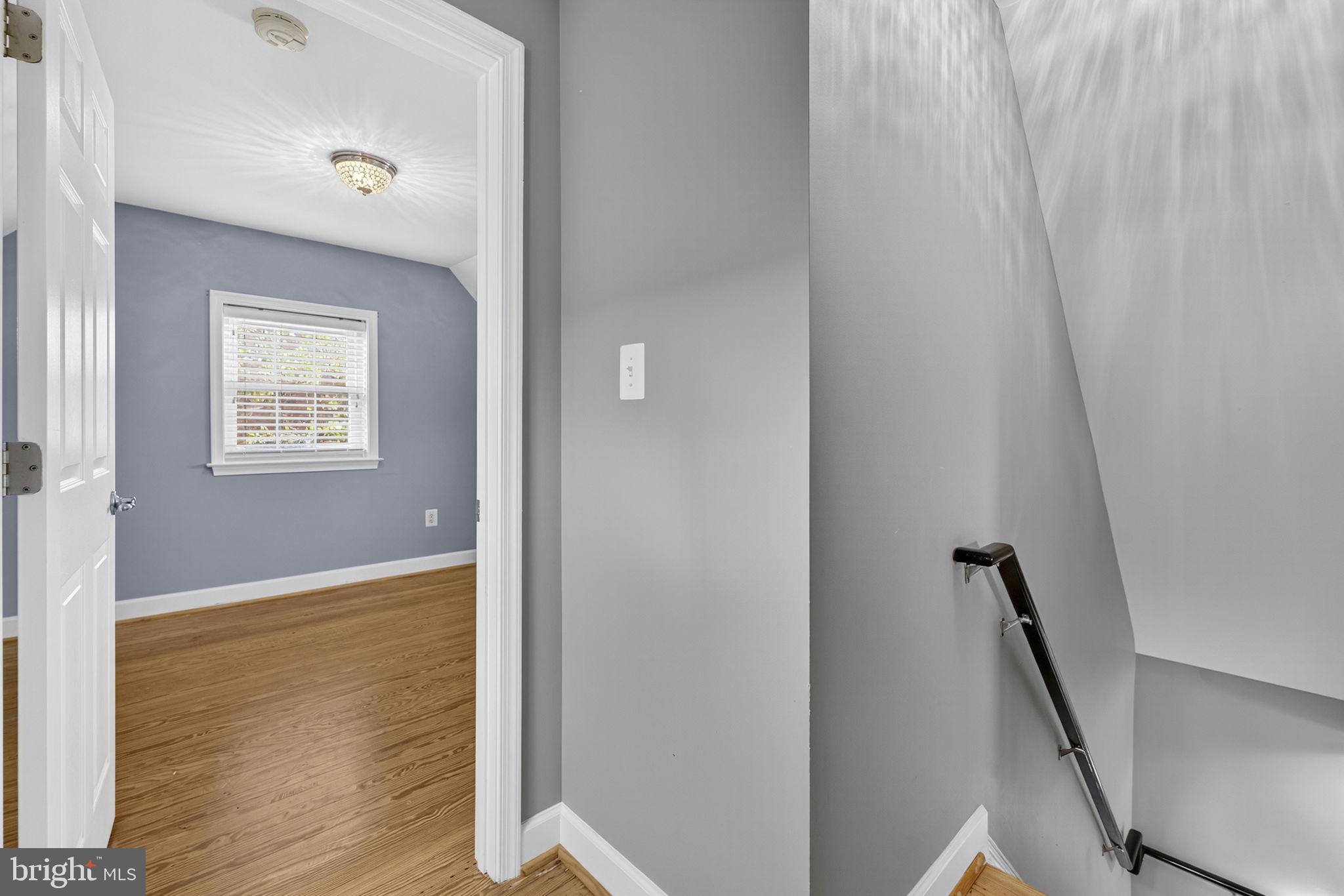 COUNTRY CLUB - Residential