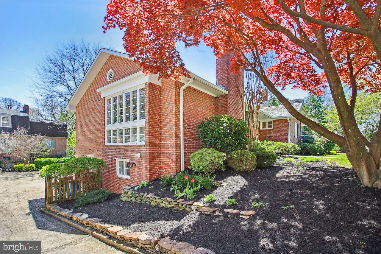 MURRAY HILL - Residential