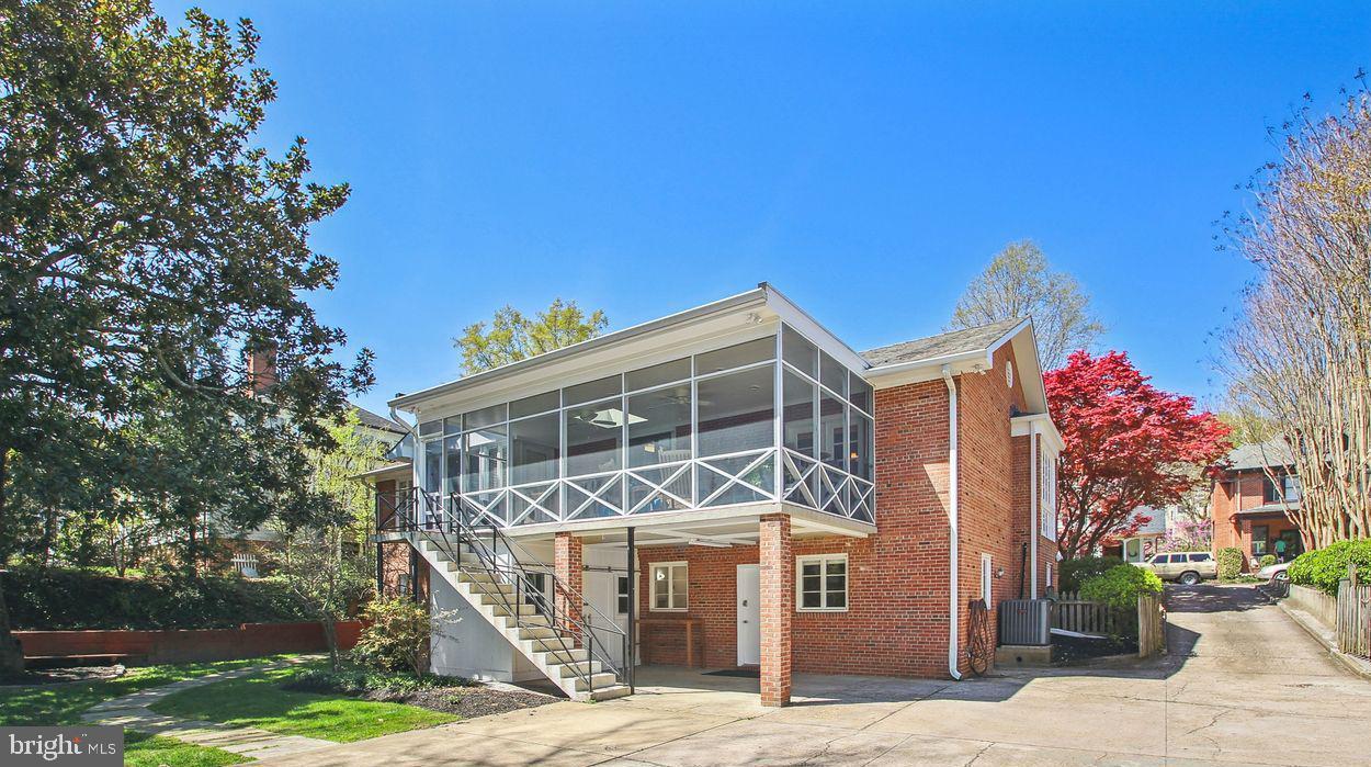 MURRAY HILL - Residential