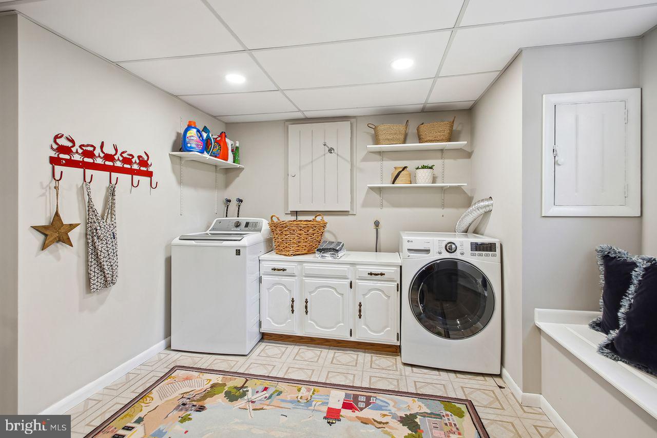 MURRAY HILL - Residential