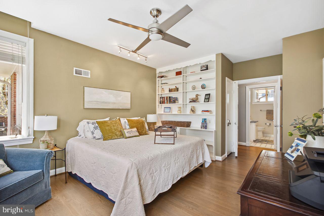 MURRAY HILL - Residential