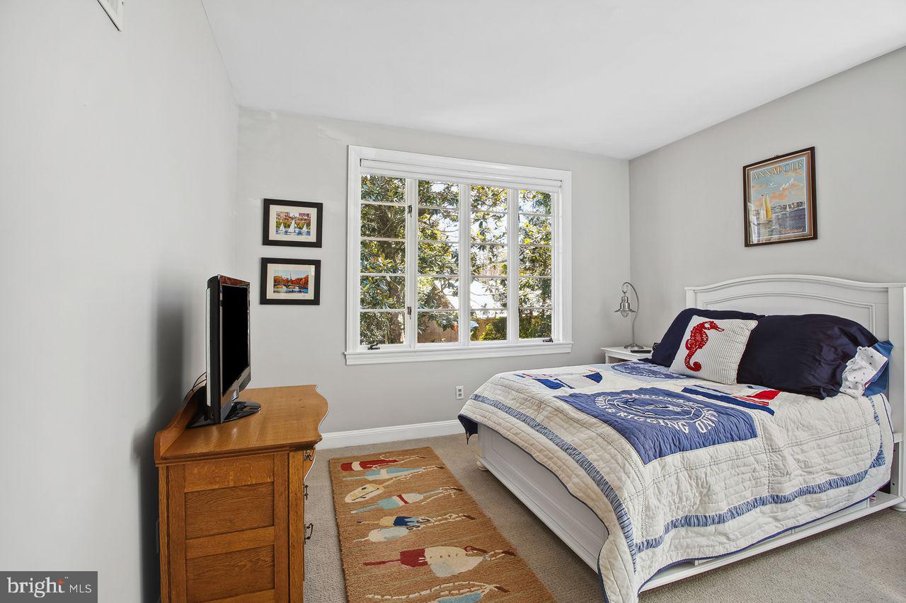 MURRAY HILL - Residential