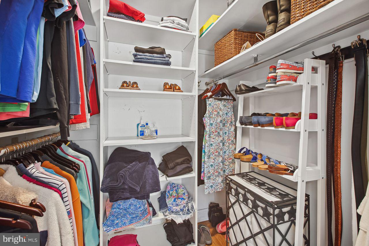 MURRAY HILL - Residential