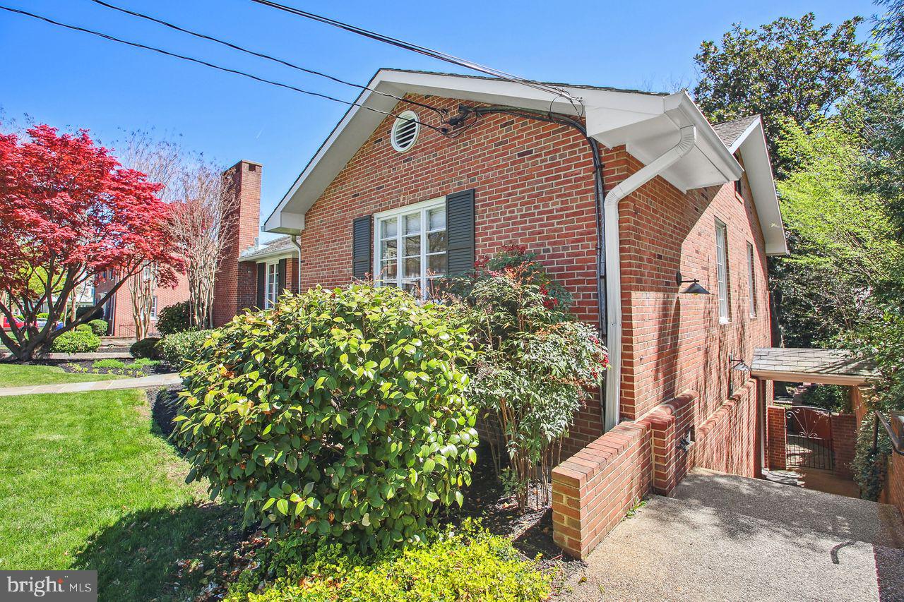 MURRAY HILL - Residential