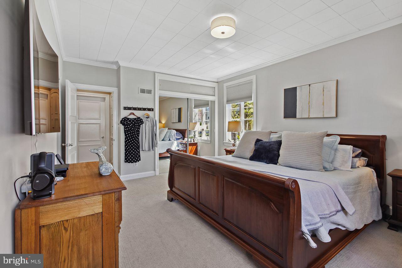 MURRAY HILL - Residential