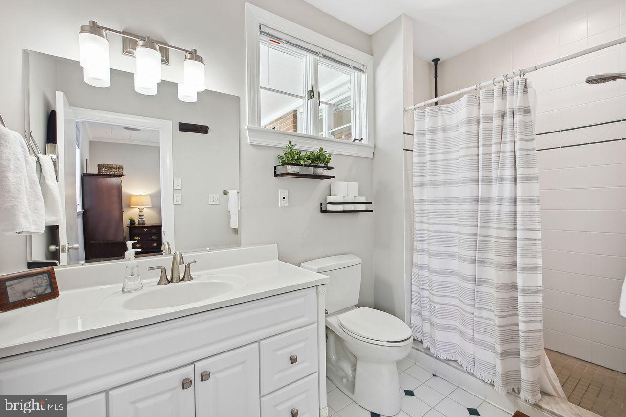 MURRAY HILL - Residential