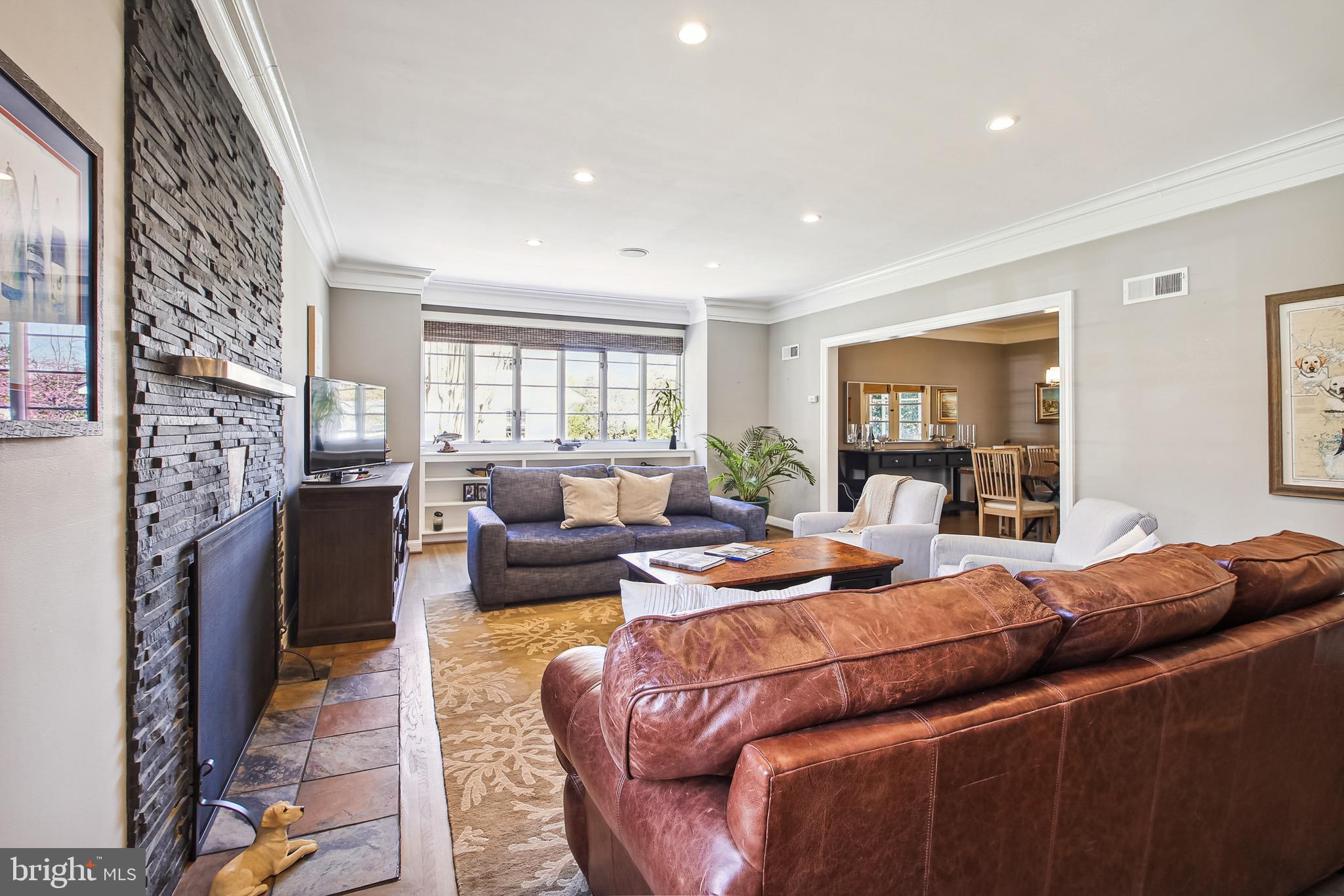 MURRAY HILL - Residential