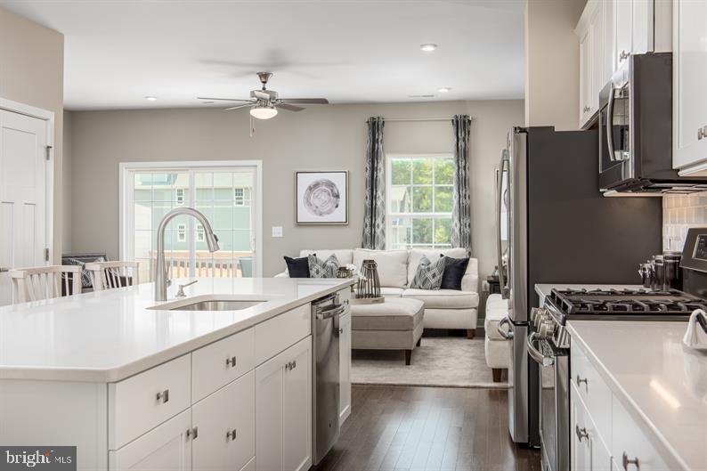 LAKE LINGANORE EAGLEHEAD - Residential