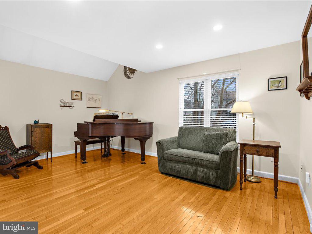 SOUTHWOODS - Residential