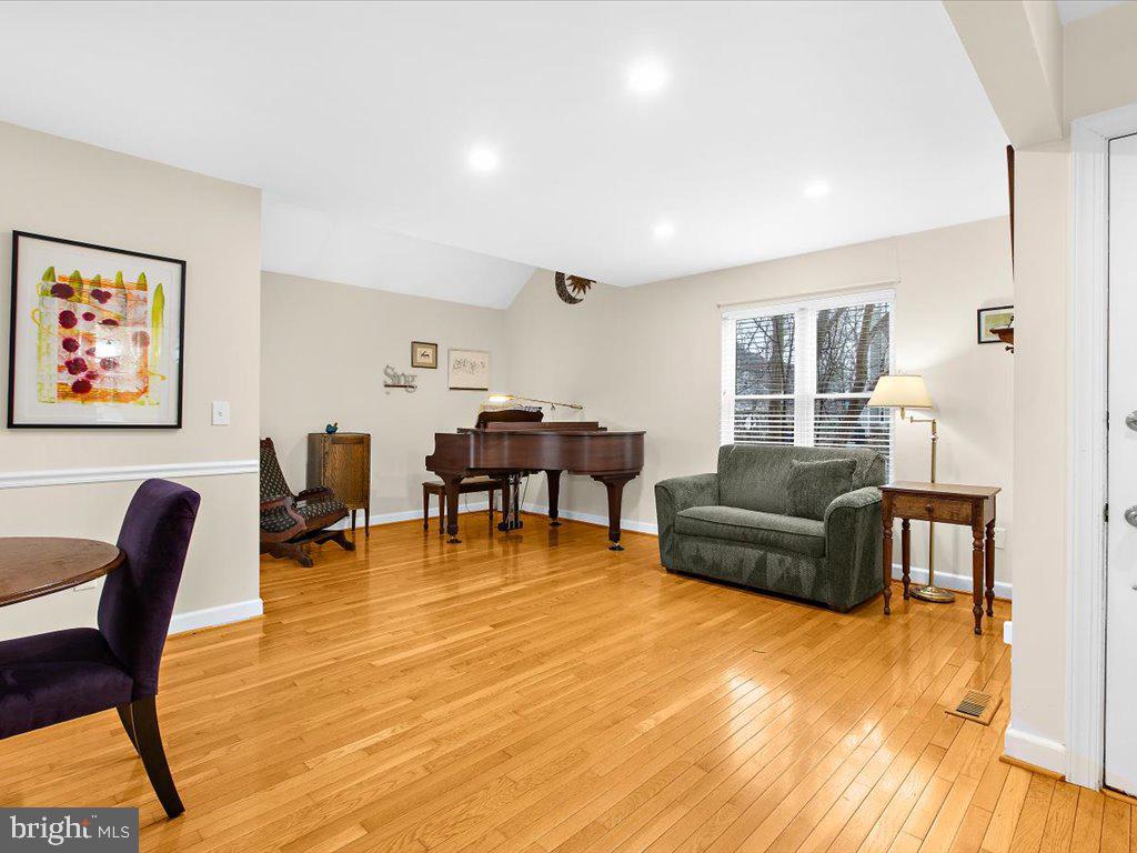 SOUTHWOODS - Residential