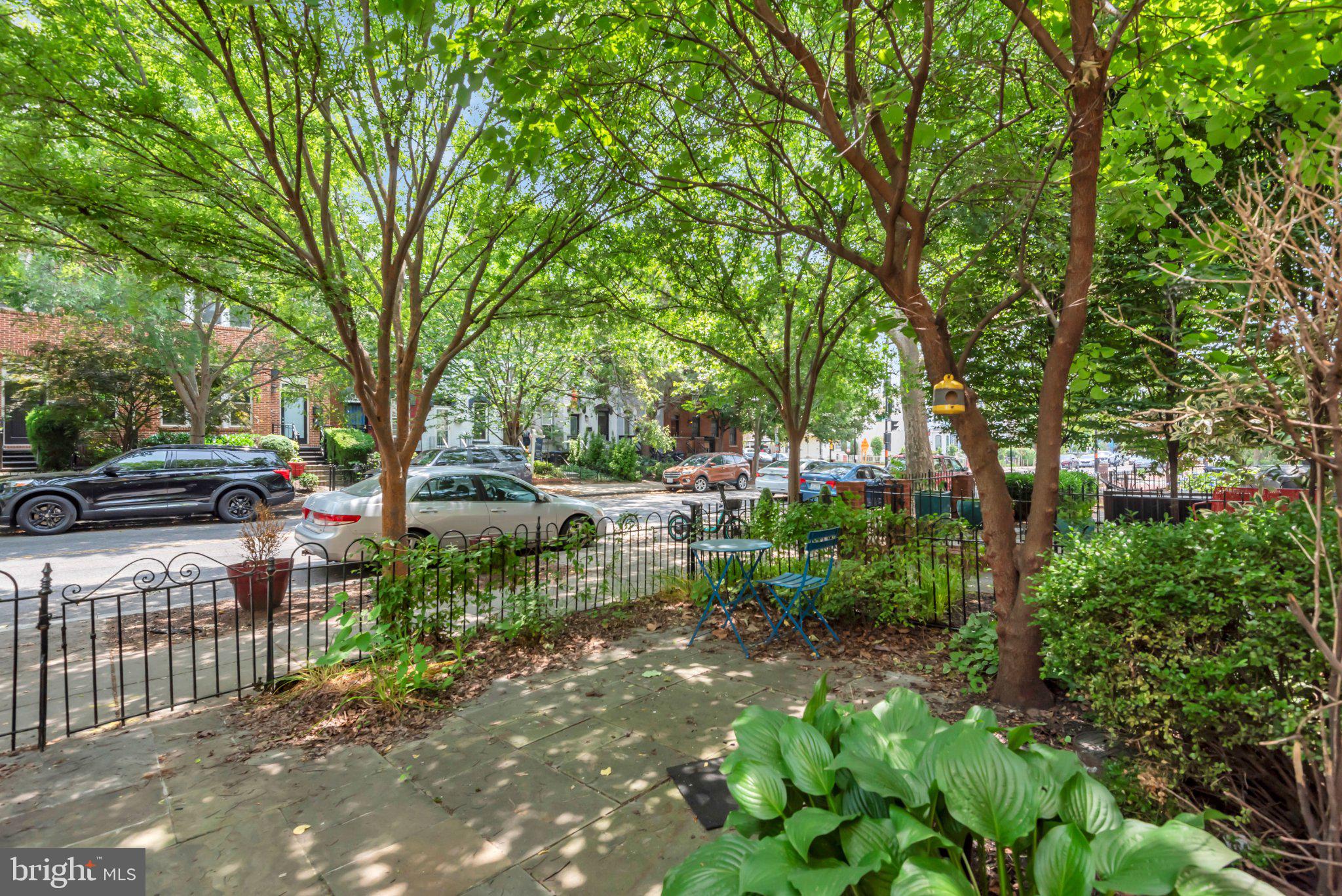 1810 6TH STREET NW