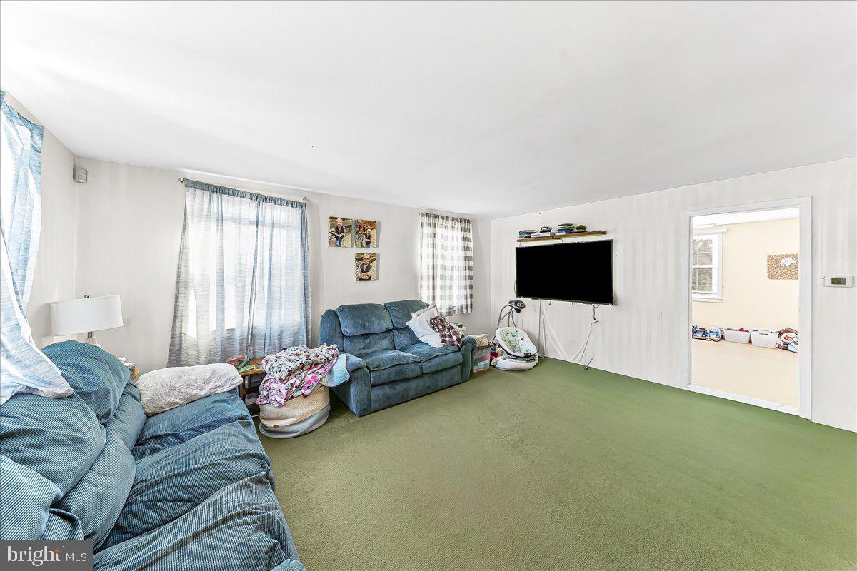 COLONIAL PARK - Residential