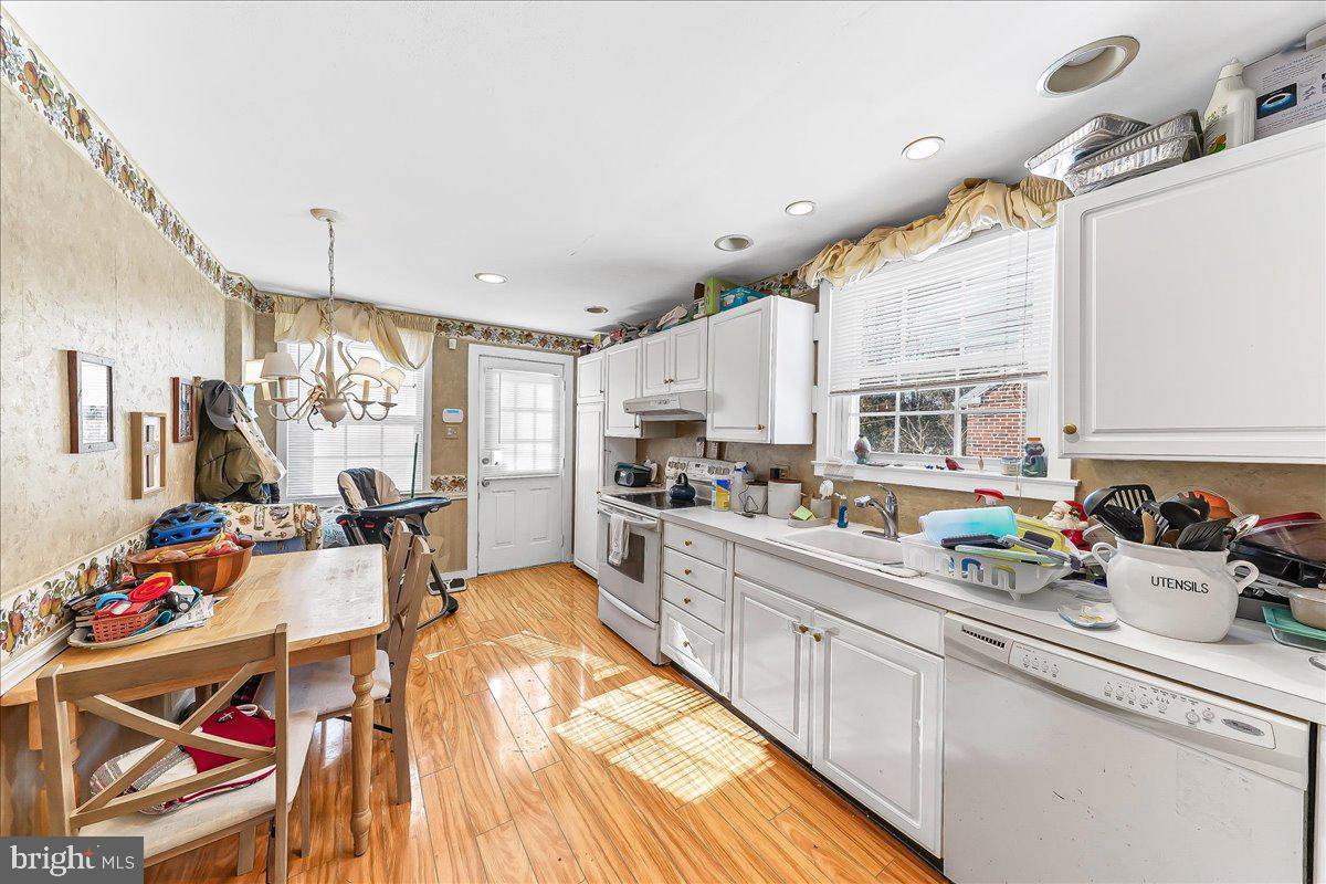 COLONIAL PARK - Residential