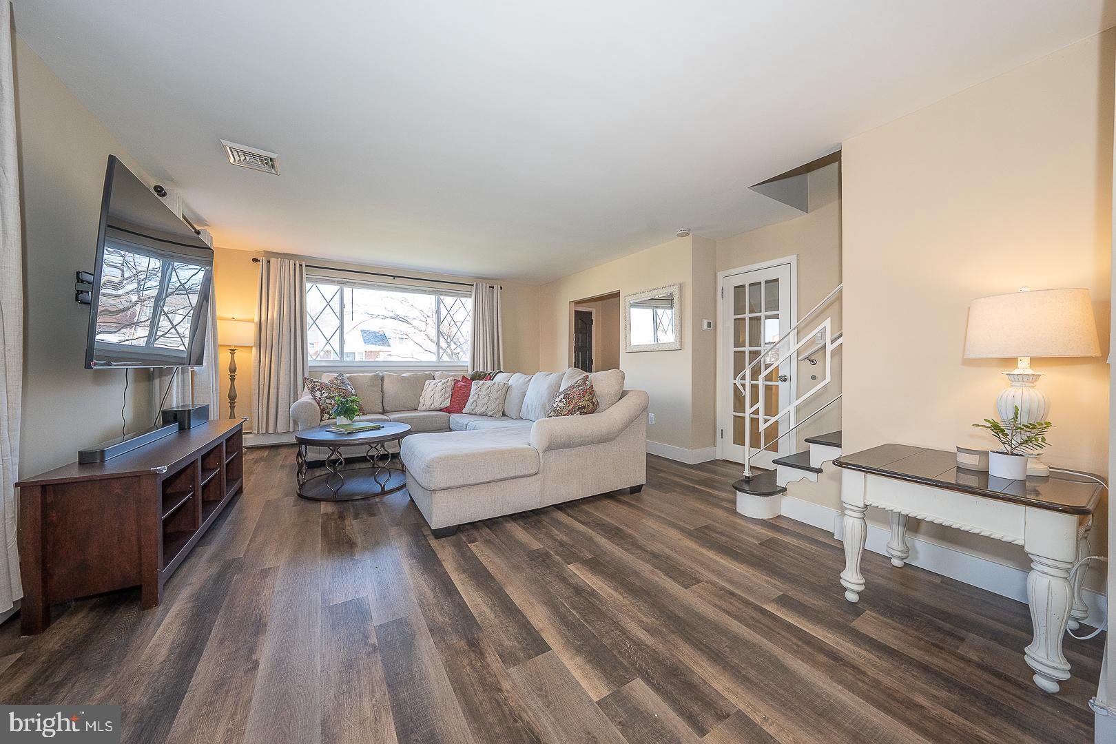 SPRINGFIELD CHASE - Residential