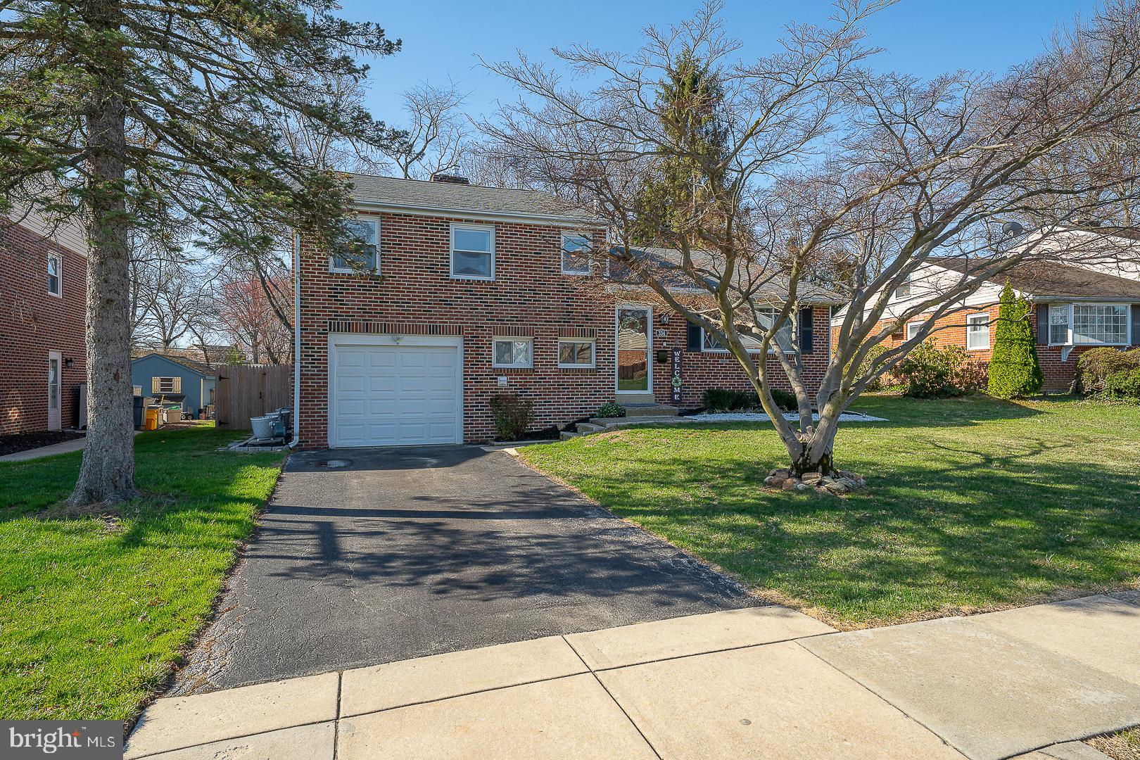 SPRINGFIELD CHASE - Residential