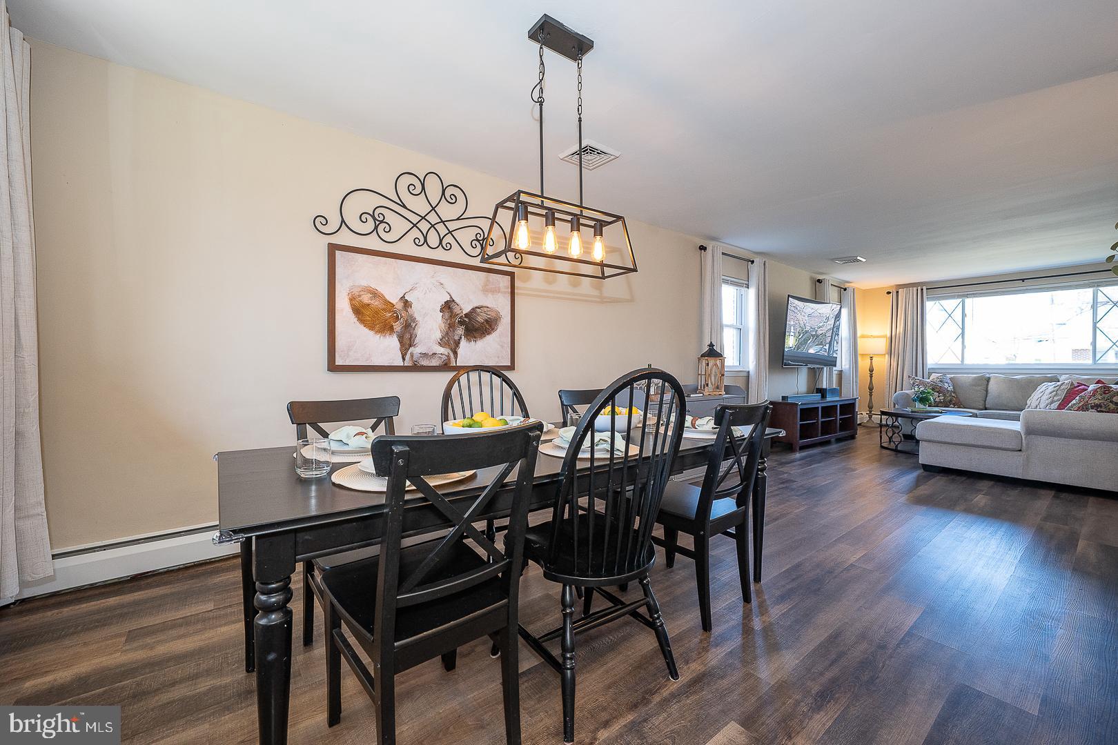 SPRINGFIELD CHASE - Residential