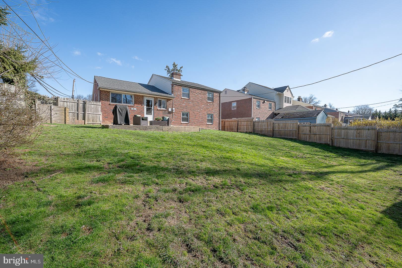 SPRINGFIELD CHASE - Residential