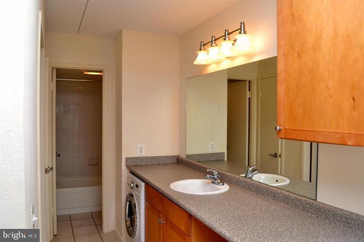 TWENTY-ONE - Residential