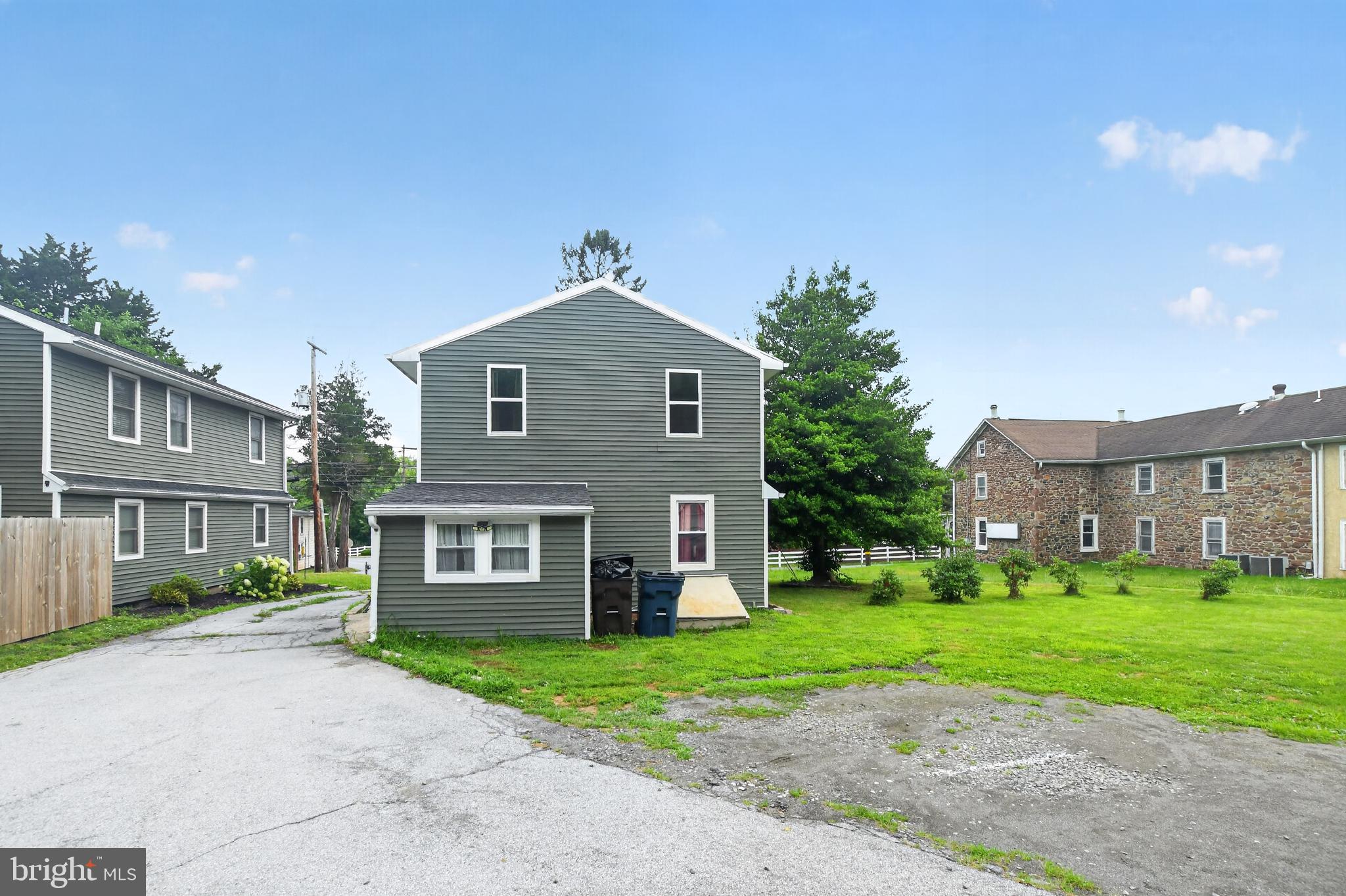 1104 OLD SWEDE ROAD