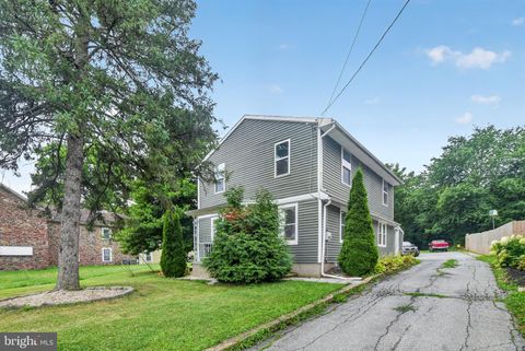 Photo of 1104 Old Swede Road, DOUGLASSVILLE, PA 19518 (MLS # PABK2074312)