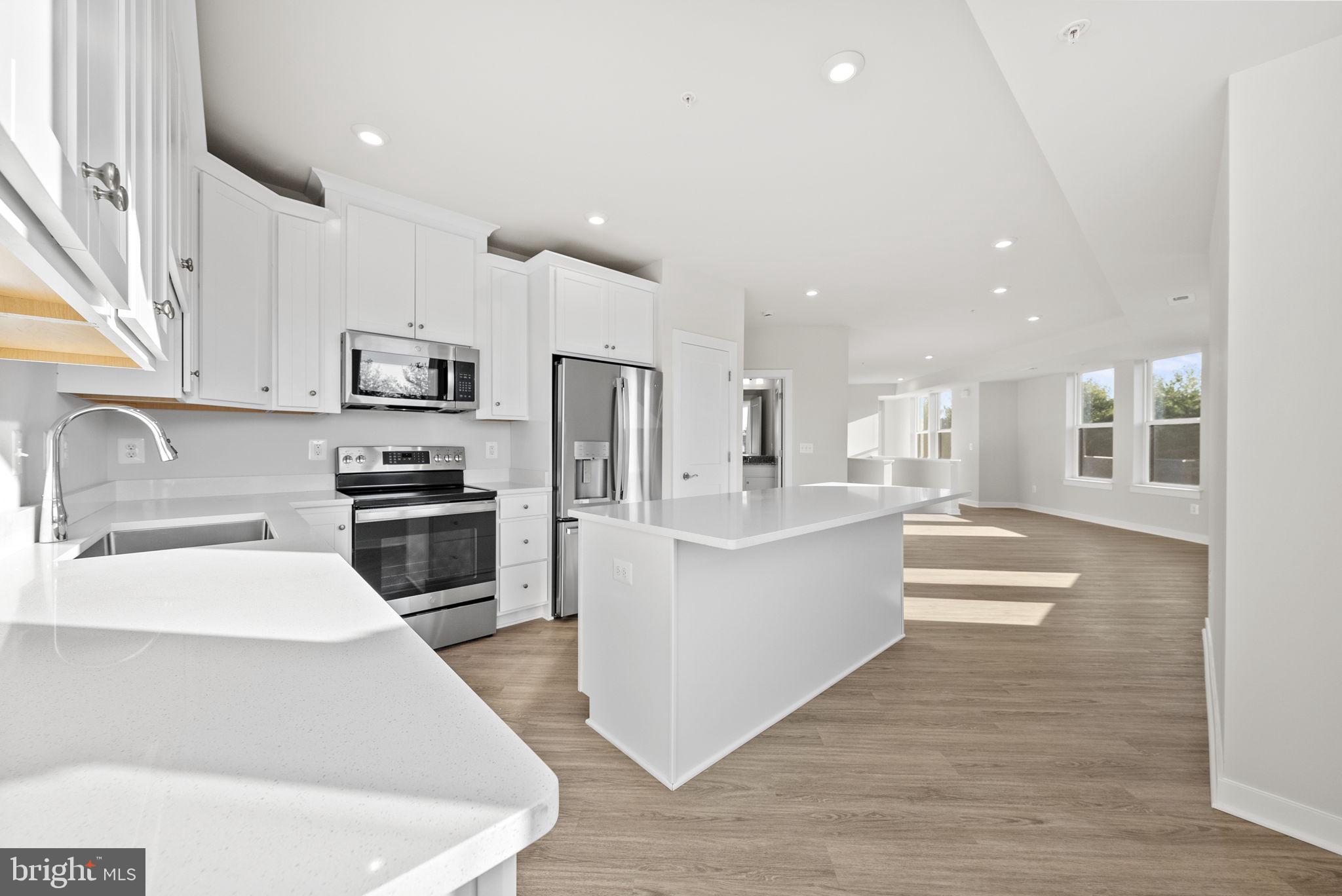 ASHBURN STATION - Residential