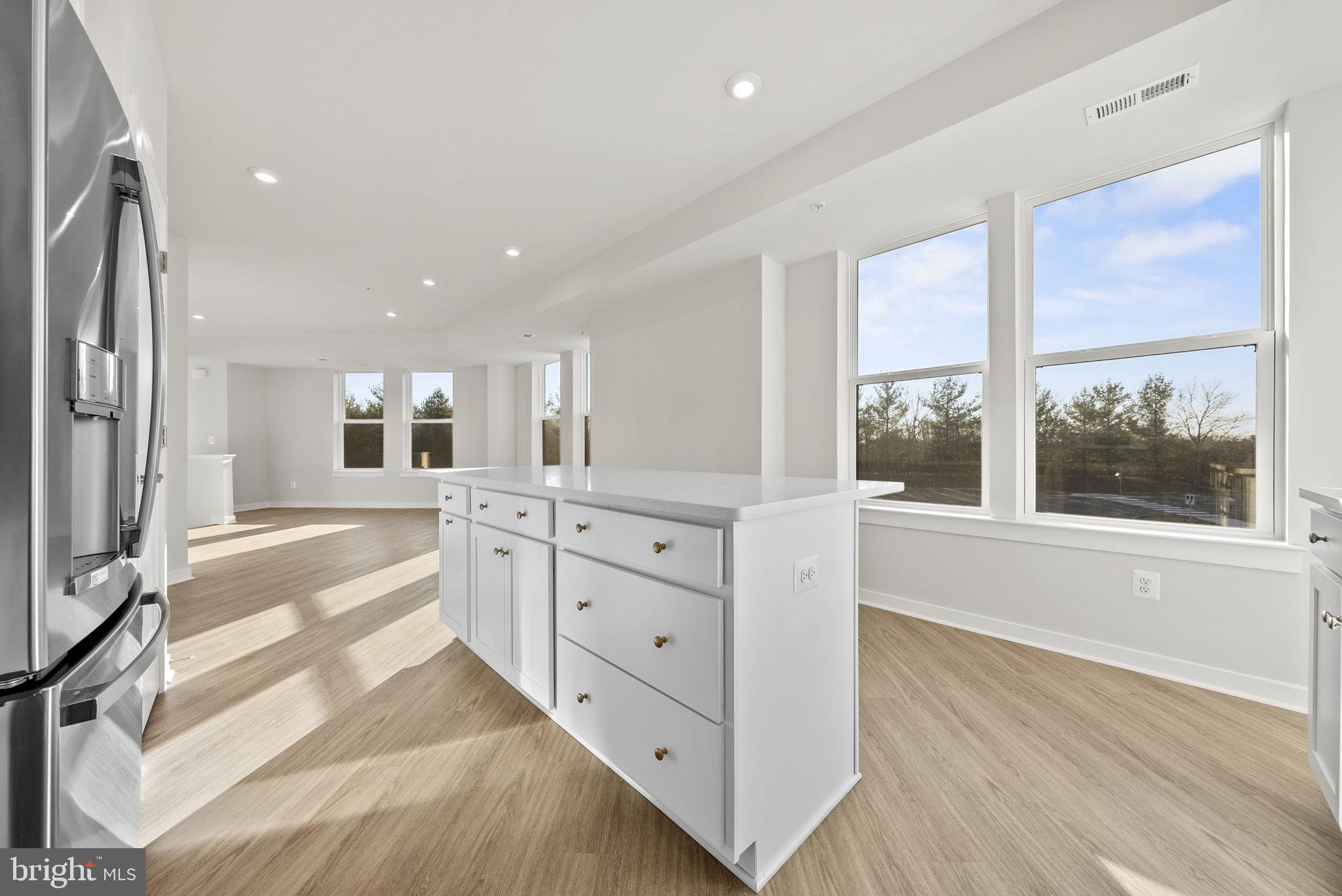 ASHBURN STATION - Residential