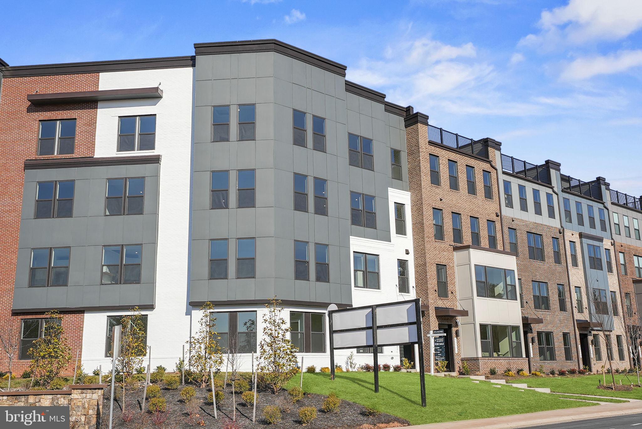 ASHBURN STATION - Residential